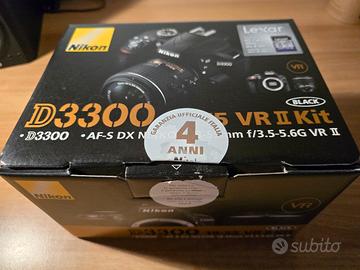 Nikon modello D3300 Kit Vr II nera completa