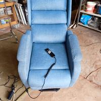 Poltrona con  alzata facilitata