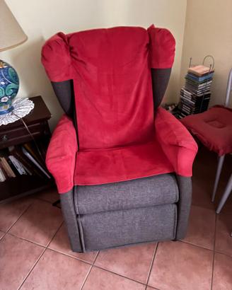 Poltrona reclinabile alzapersone