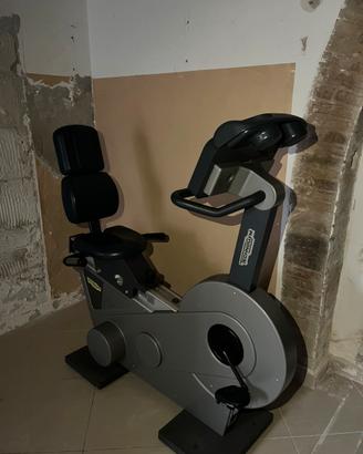 Technogym recline 600 xt pro