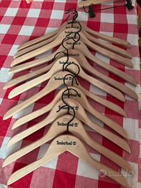 Lotto 17 cucce appandiabiti timberland in legno