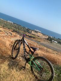 Mtb biammortizzata 27.5
