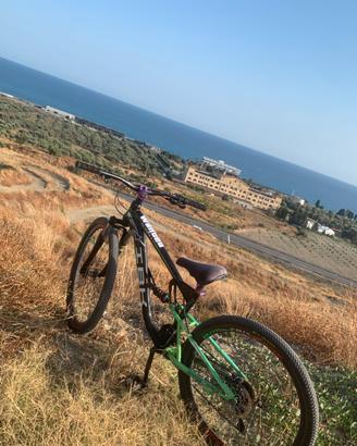 Mtb biammortizzata 27.5