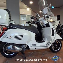 PIAGGIO Vespa 300