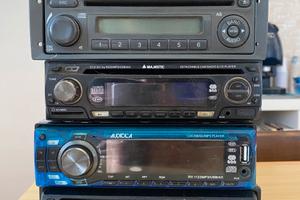 Stereo Auto Pioneer.. li do insieme o singoli.