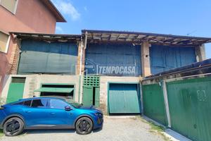 INTERNO STABILE A MAPELLO DA RISTRUTTURARE!!