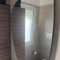 Specchio design 104×72 cm – Corn.Allum., pred.LED