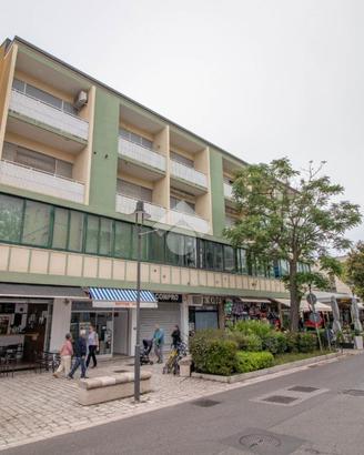 2 LOCALI A CESENATICO