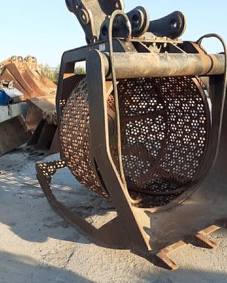 Escavatore quintali 200 con benna vagliatrice