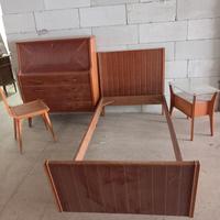 Cameretta con scrivania