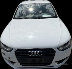 AUDI A4 COLORE BIANCO