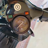 Vespa PX125 E