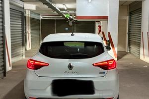clio hybrid con garanzia renault