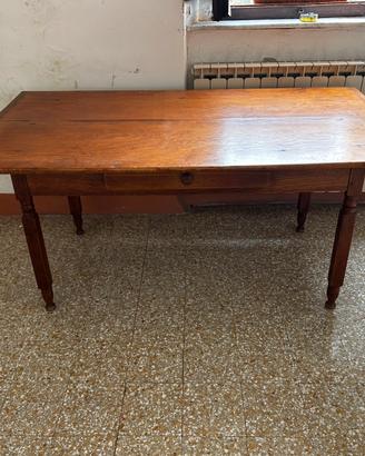 Tavolo in legno 6 posti