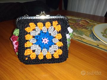 Portamonete Granny Square lavorazione uncinetto