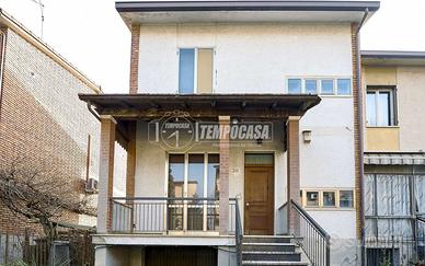 Villa a Schiera a Cremona Via Aniense 3 locali