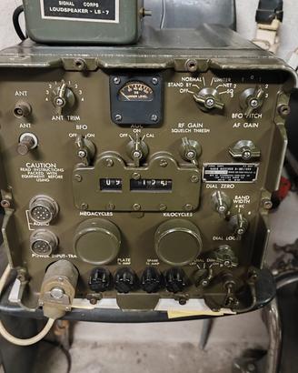 Collins R 392 URR