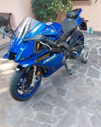 YAMAHA R9      NO RIBASSO GRAZIE