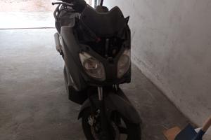 Yamaha X-Max 250 - 2009