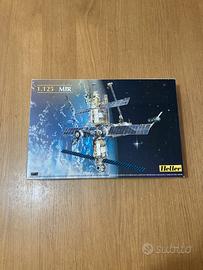 Heller MIR Space Station - 1:125 Model kit