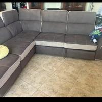 Divano angolare con penisola estraibile