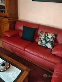 Divani in pelle bordeaux