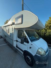 Camper mansardato KNAUS Sport Traveller - 6 posti
