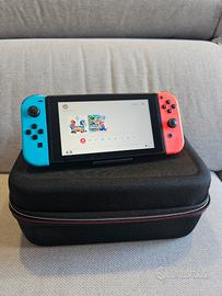 Nintendo Switch completa + borsa trasporto 