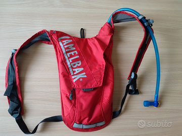 Zainetto Camelbak con sacca idrica e omaggio