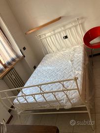 Letto piazza e mezza ferro battuto con doghe