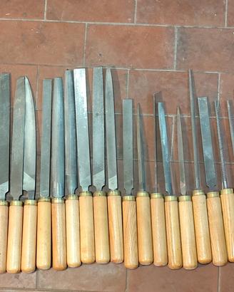 Set completo di 32 Lime professionali 