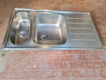 Lavabo per la cucina 
