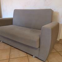 Divano due posti color tortora