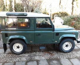 Land Rover Defender 90 CON TRAINO