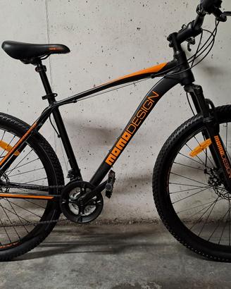 bicicletta MTB  Momo Disign, usata pochissimo 