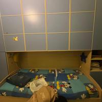 Cameretta con cabina armadio