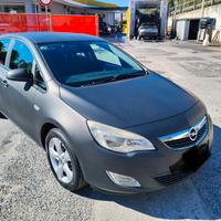 Opel Astra J 1.7 CDTI - Nero Opaco - Meccanica in 