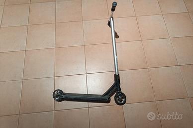 Monopattino freestyle TechTeam Busted