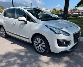 Peugeot 3008 1.6 HDi 115CV Access