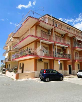 3 LOCALI A ACQUAPPESA