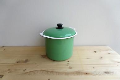 Pentola verde con coperchio vintage