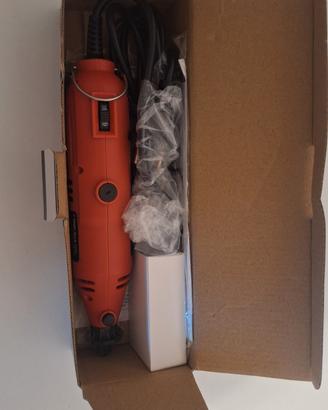 smerigliatrice e dremel