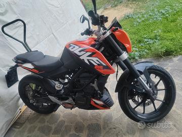 KTM DUKE 200