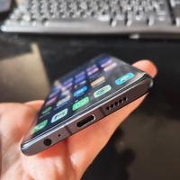 Huawei p30 tenuto benissimo e completo