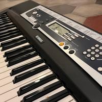 Tastiera yamaha YPT-210