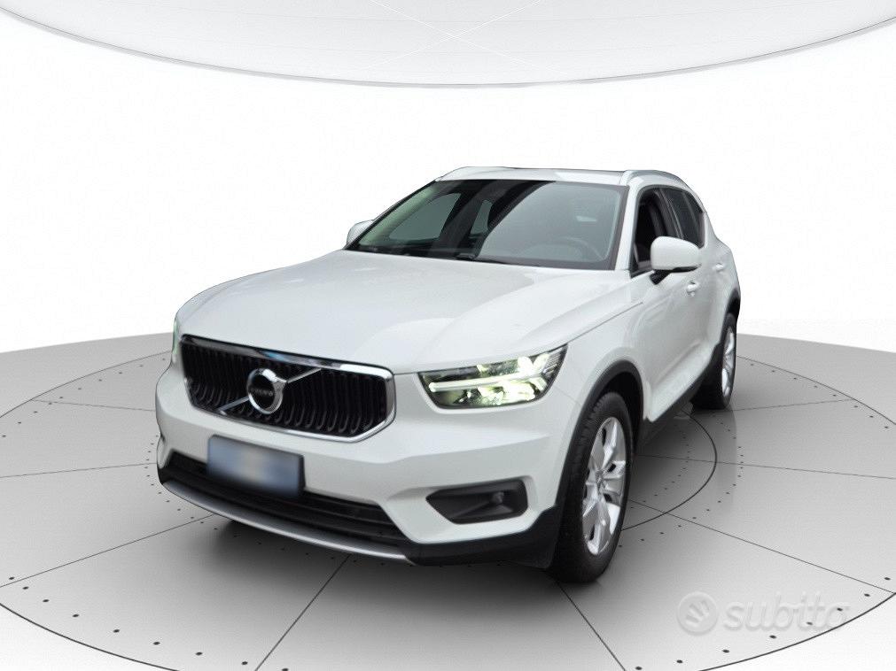 VOLVO XC40 1.5 t2 Momentum Pro