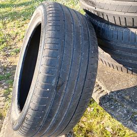 pneumatici per automobili 
