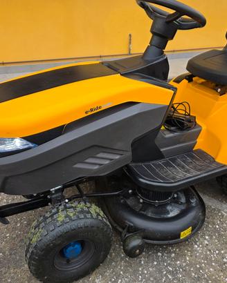 trattorino tagliaerba stiga a batteria (elettrico)