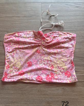 Top Crop Floral a Fascia con Laccetti Halter