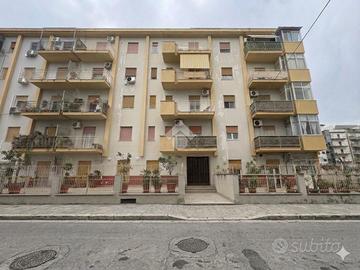 4 LOCALI A PALERMO